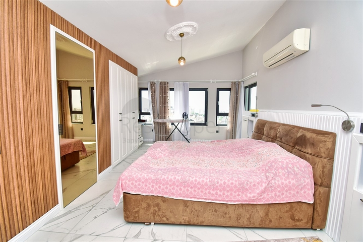 Wohnung 5+1 Duplex in der Wohngegend Çaglayan - Antalya 