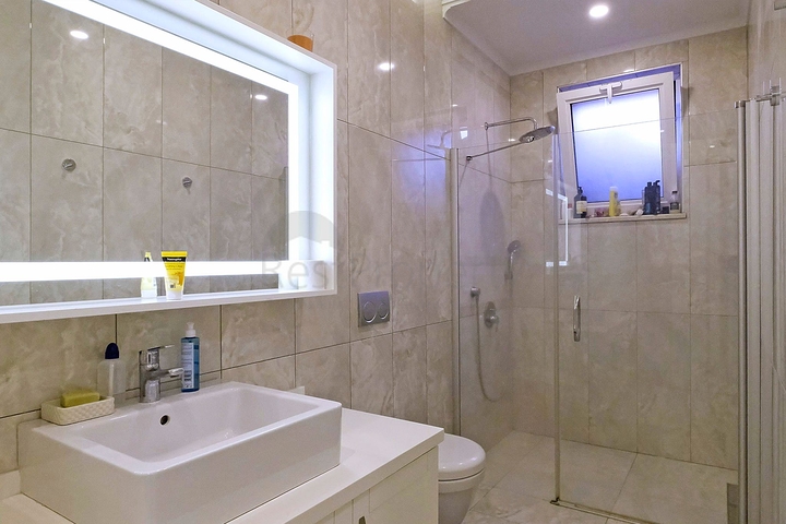 Villa mit 4+2 Grundrissen in der Region Doshemealty - Antalya 