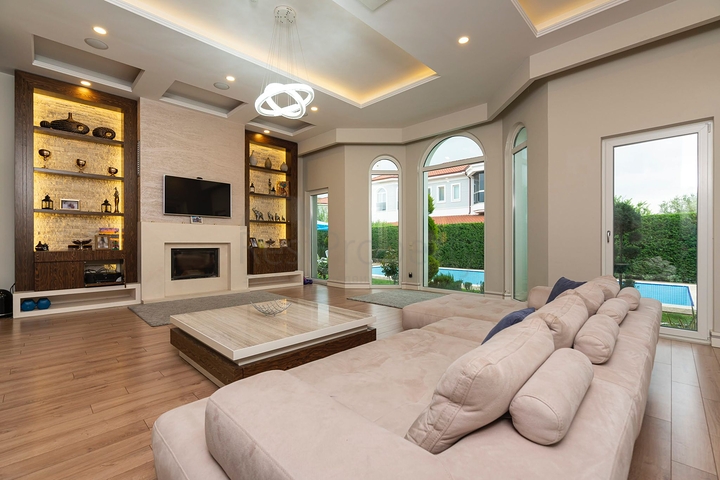 Villa mit 4+2 Grundrissen in der Region Doshemealty - Antalya 