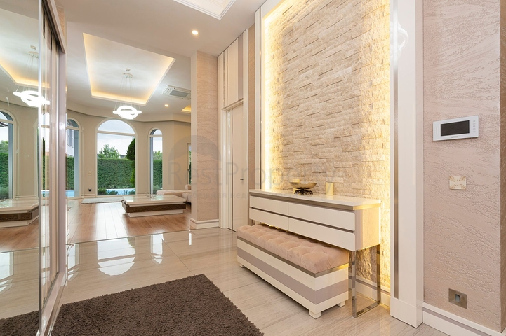 Villa mit 4+2 Grundrissen in der Region Doshemealty - Antalya 