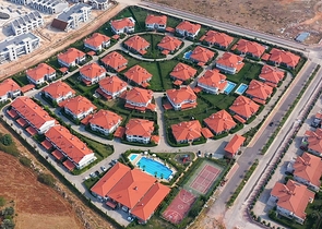 Villa mit 4+2 Grundrissen in der Region Doshemealty - Antalya 