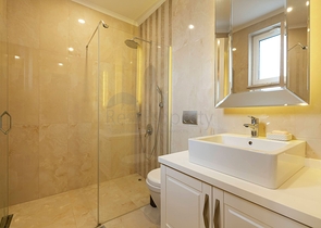 Villa mit 4+2 Grundrissen in der Region Doshemealty - Antalya 