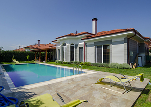 Villa mit 4+2 Grundrissen in der Region Doshemealty - Antalya 