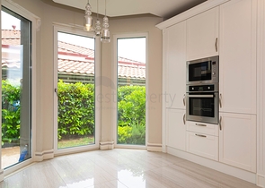 Villa mit 4+2 Grundrissen in der Region Doshemealty - Antalya 