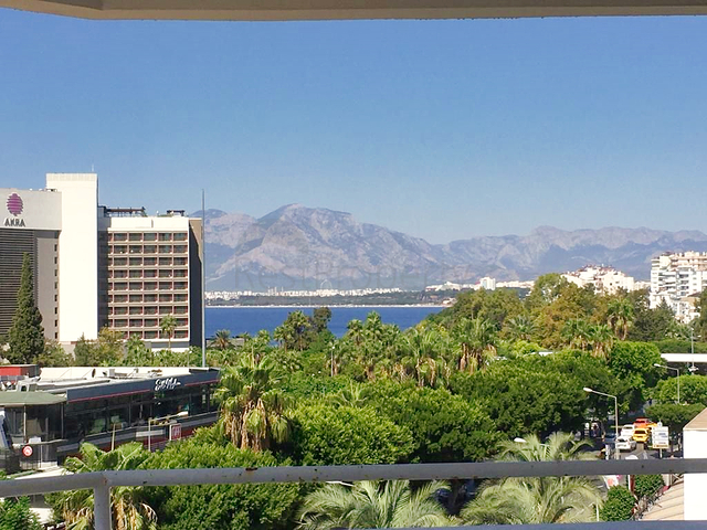 Wohnung mit 3+1 Grundriss im Wohnbezirk Shirinyaly - Antalya  Wohnung mit 3+1 Grundriss im Wohnbezirk Shirinyaly - Antalya