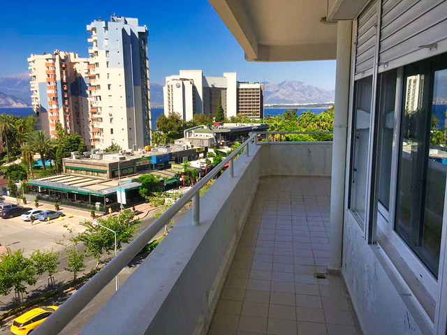 Wohnung mit 3+1 Grundriss im Wohnbezirk Shirinyaly - Antalya  Wohnung mit 3+1 Grundriss im Wohnbezirk Shirinyaly - Antalya