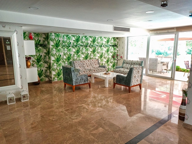 2+1 Wohnung in der Wohngegend Güzeloba - Antalya 