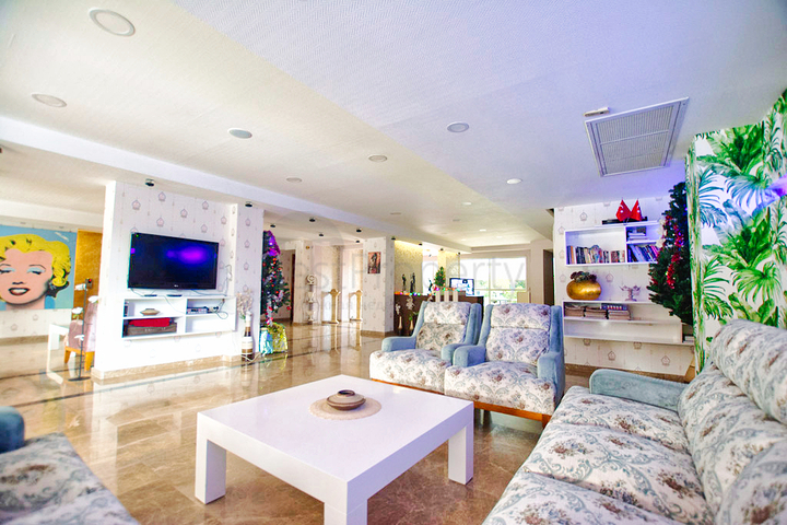 2+1 Wohnung in der Wohngegend Güzeloba - Antalya 