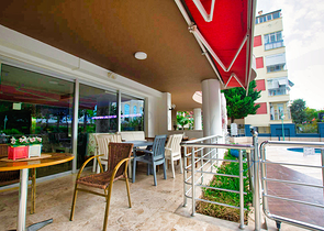 2+1 Wohnung in der Wohngegend Güzeloba - Antalya 