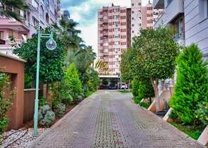 2+1 Wohnung in der Wohngegend Güzeloba - Antalya 