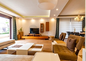 Villa mit 5+2 Grundrissen in Sarysu - Antalya