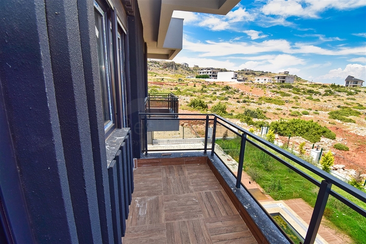 3+1-Villa in der Nachbarschaft von Kemeragsa - Antalya