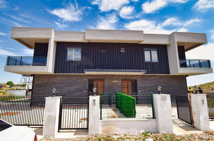 3+1-Villa in der Nachbarschaft von Kemeragsa - Antalya