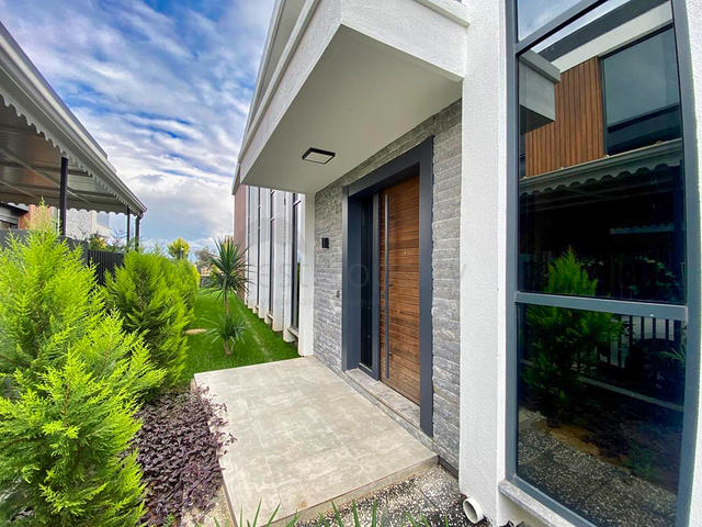 5+1-Villa im Stadtteil Ermenek - Antalya