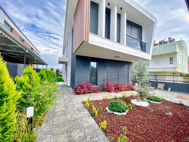 5+1-Villa im Stadtteil Ermenek - Antalya