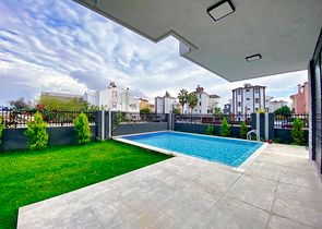 5+1-Villa im Stadtteil Ermenek - Antalya