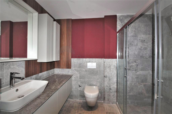 Villa mit 6+1 Grundriss in der Wohngegend Güzeloba - Antalya