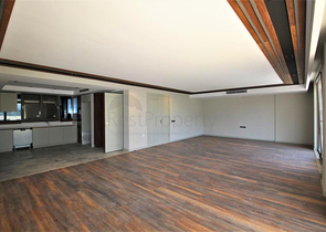 Villa mit 6+1 Grundriss in der Wohngegend Güzeloba - Antalya