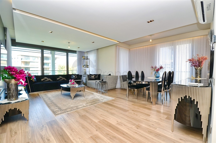 Apartment mit 3+1 Grundriss in der Wohngegend Gyursou - Antalya