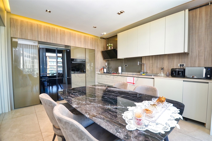 Apartment mit 3+1 Grundriss in der Wohngegend Gyursou - Antalya