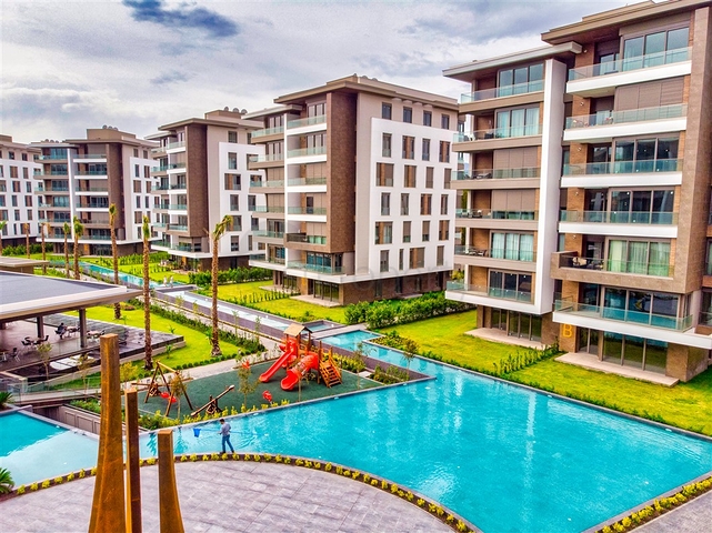 Apartment mit 3+1 Grundriss in der Wohngegend Gyursou - Antalya