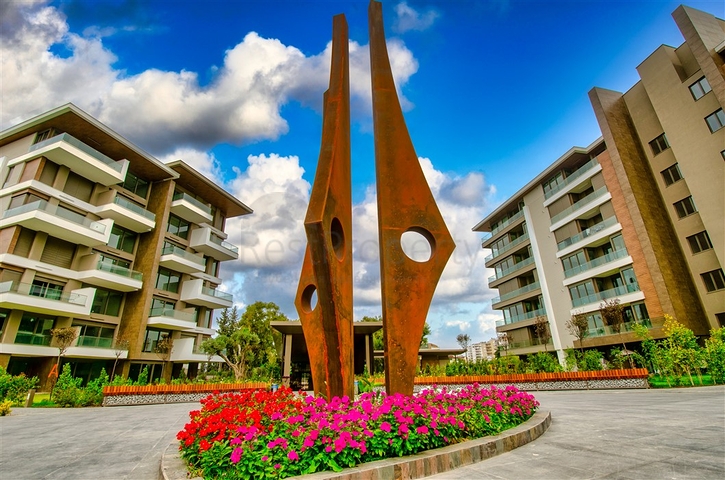 Apartment mit 3+1 Grundriss in der Wohngegend Gyursou - Antalya