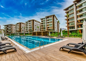 Apartment mit 3+1 Grundriss in der Wohngegend Gyursou - Antalya