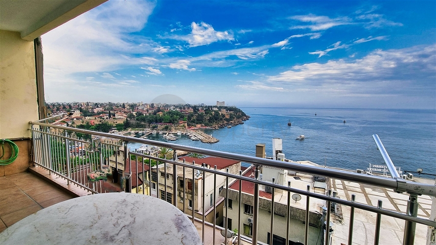 3+1 Wohnung im Zentrum von Antalya 