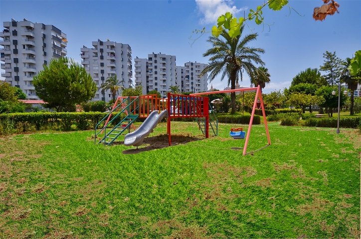 3+1 Wohnung in der Wohngegend von Kemeragsa - Antalya 