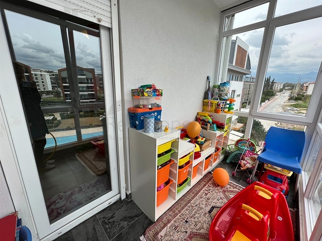 Wohnung mit 6+1 Doppelhaushälfte in der Nachbarschaft von Uncaly - Antalya 