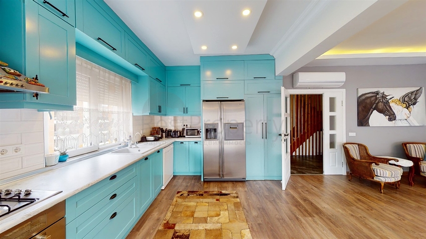 Wohnung mit 6+1 Doppelhaushälfte in der Nachbarschaft von Uncaly - Antalya 