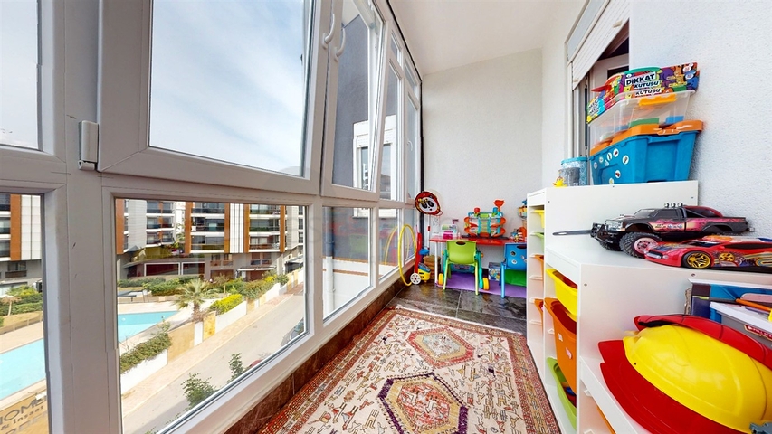 Wohnung mit 6+1 Doppelhaushälfte in der Nachbarschaft von Uncaly - Antalya 