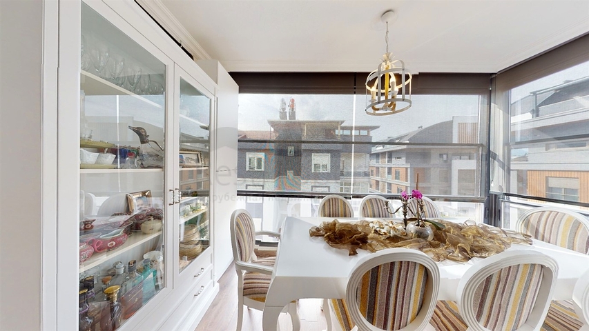 Wohnung mit 6+1 Doppelhaushälfte in der Nachbarschaft von Uncaly - Antalya 