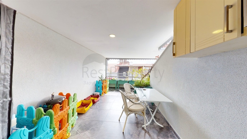 Wohnung mit 6+1 Doppelhaushälfte in der Nachbarschaft von Uncaly - Antalya 