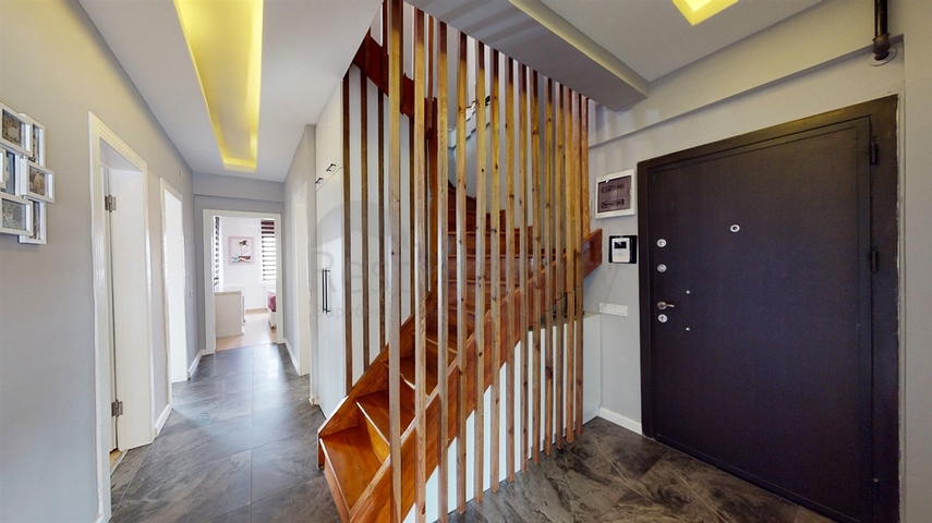 Wohnung mit 6+1 Doppelhaushälfte in der Nachbarschaft von Uncaly - Antalya 