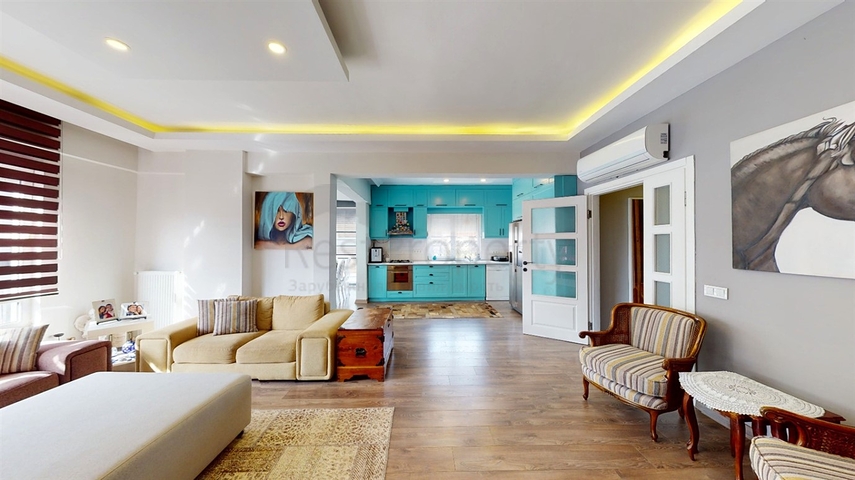 Wohnung mit 6+1 Doppelhaushälfte in der Nachbarschaft von Uncaly - Antalya 