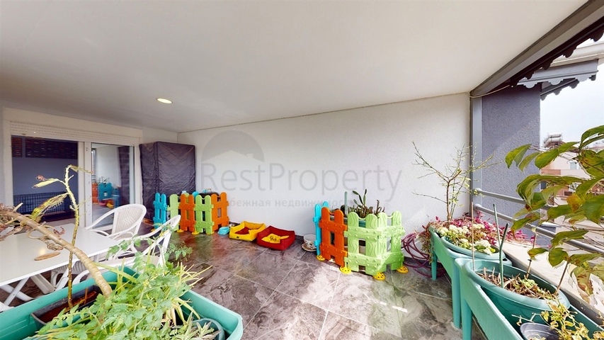 Wohnung mit 6+1 Doppelhaushälfte in der Nachbarschaft von Uncaly - Antalya 