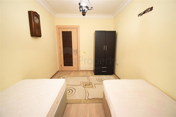 Wohnung mit 6+2 Doppelhaushälfte im Zentrum von Antalya 