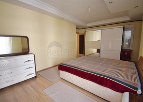 Wohnung mit 6+2 Doppelhaushälfte im Zentrum von Antalya 