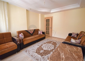 Wohnung mit 6+2 Doppelhaushälfte im Zentrum von Antalya 