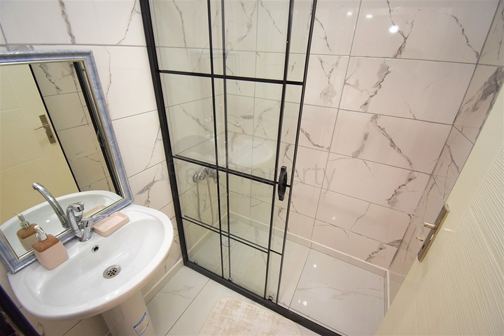 3+1 Wohnung im Wohnbezirk Kyzylaryk - Antalya 