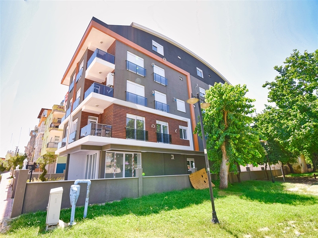 2+1 Wohnung im Zentrum von Antalya 