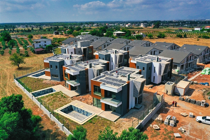 4+1-Villen im Stadtteil Doshemealty - Antalya 