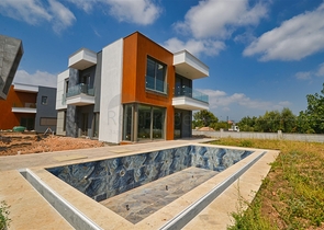 4+1-Villen im Stadtteil Doshemealty - Antalya 