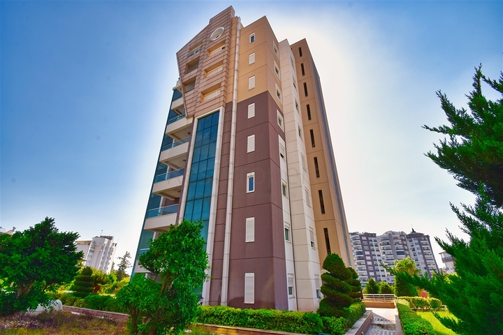 1+1 Wohnung in der Wohngegend Kushkavaga - Antalya 