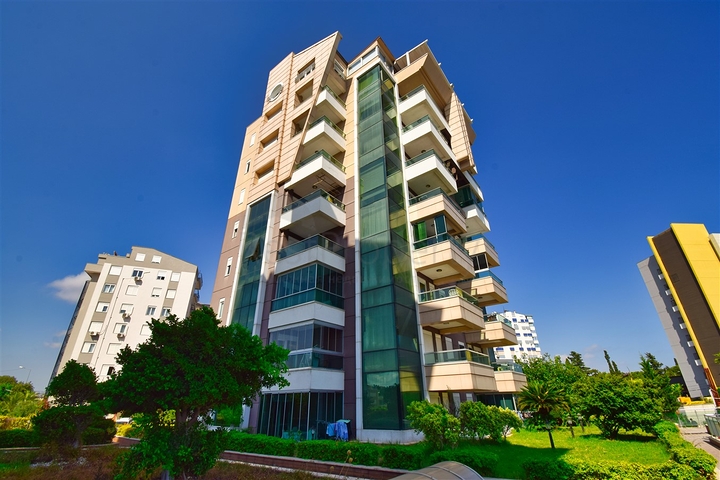 1+1 Wohnung in der Wohngegend Kushkavaga - Antalya 