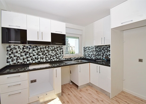 1+1 Wohnung in der Wohngegend Kushkavaga - Antalya 