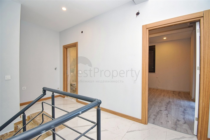 Villa mit 3+2 Grundrissen in der Nachbarschaft von Gaikbair - Antalya 