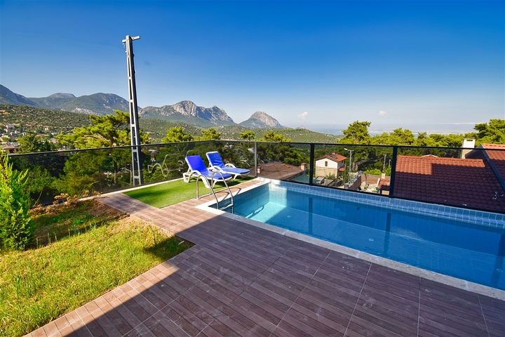 Villa mit 3+2 Grundrissen in der Nachbarschaft von Gaikbair - Antalya 