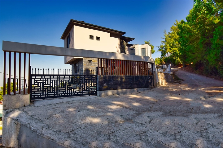 Villa mit 3+2 Grundrissen in der Nachbarschaft von Gaikbair - Antalya 